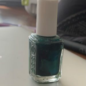 Essie-off tropic